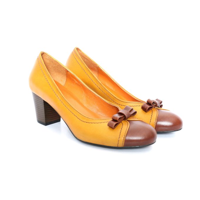 کفش چرم زنانه کد 598 زرد (2)